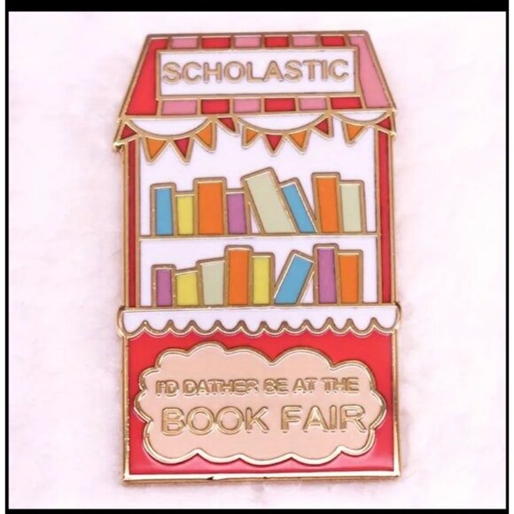 BOOK FAIR Millennial Shopping Enamel Lapel Backpack Pin NEW - Picture 1 of 2